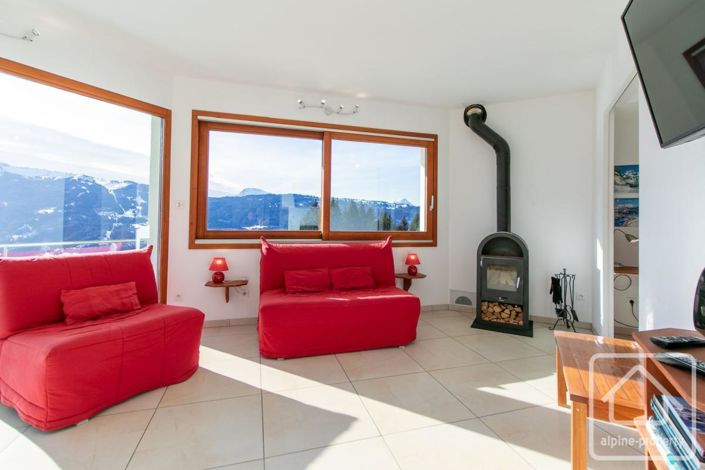 Image No.21-7 Bed Property for sale