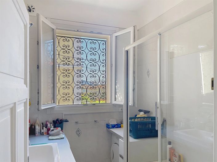 Image No.12-4 Bed House for sale