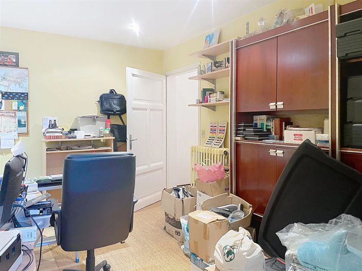 Image No.26-4 Bed House for sale