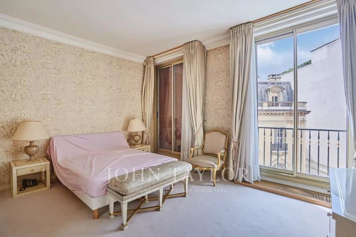 Image No.20-4 Bed Apartment for sale