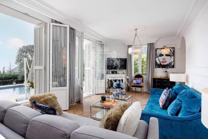 Image No.3-6 Bed House for sale