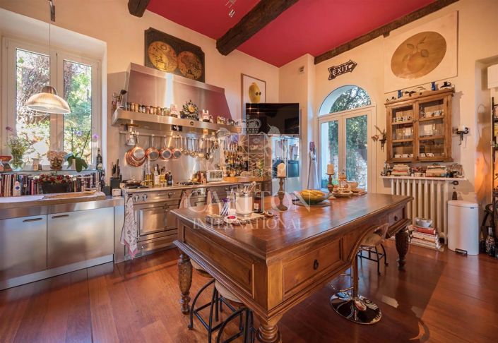 Image No.10-4 Bed House for sale