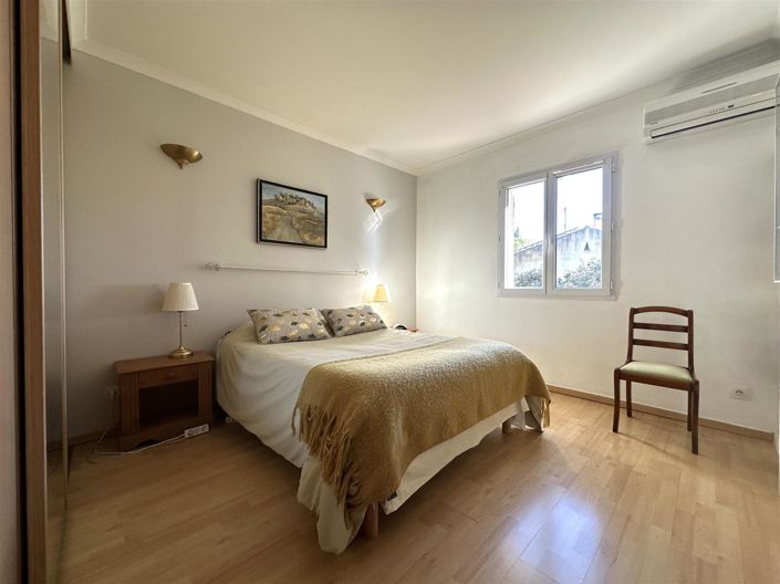 Image No.7-7 Bed House for sale