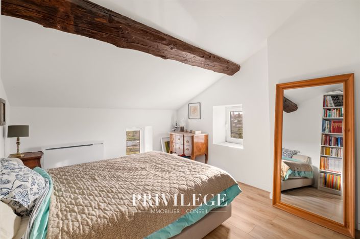 Image No.16-5 Bed House for sale