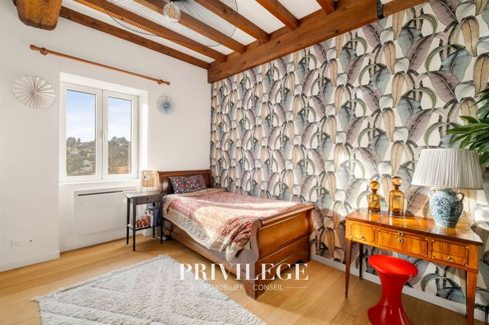 Image No.21-5 Bed House for sale