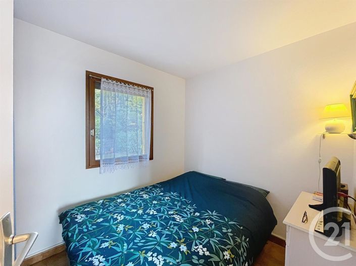 Image No.10-1 Bed Apartment for sale