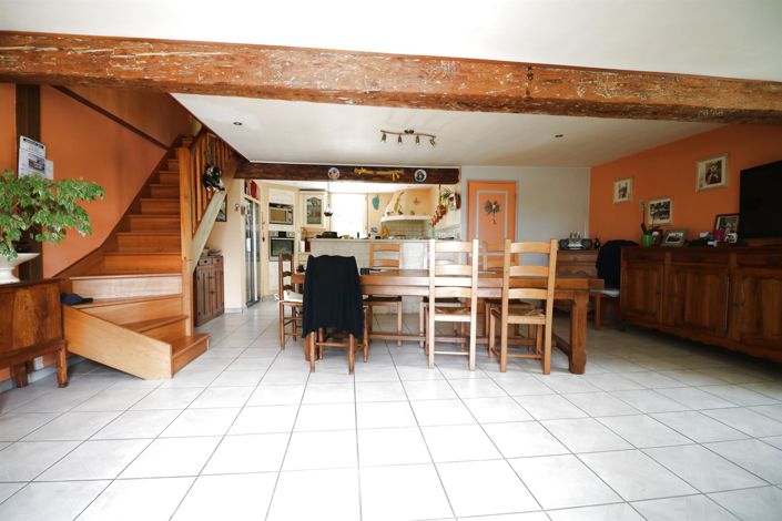 Image No.11-3 Bed House for sale
