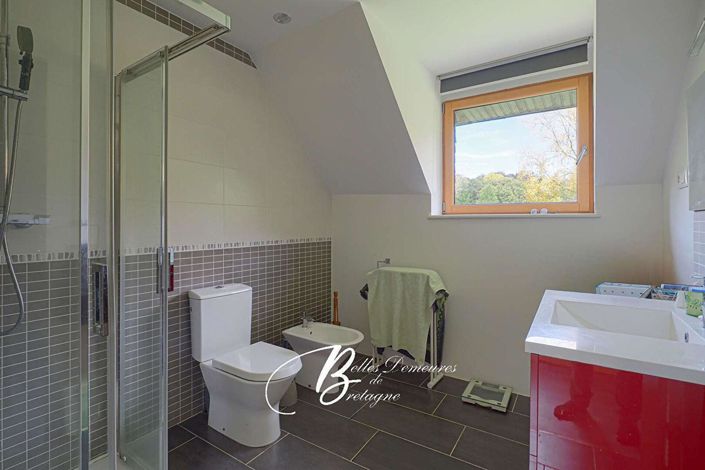 Image No.17-3 Bed House for sale