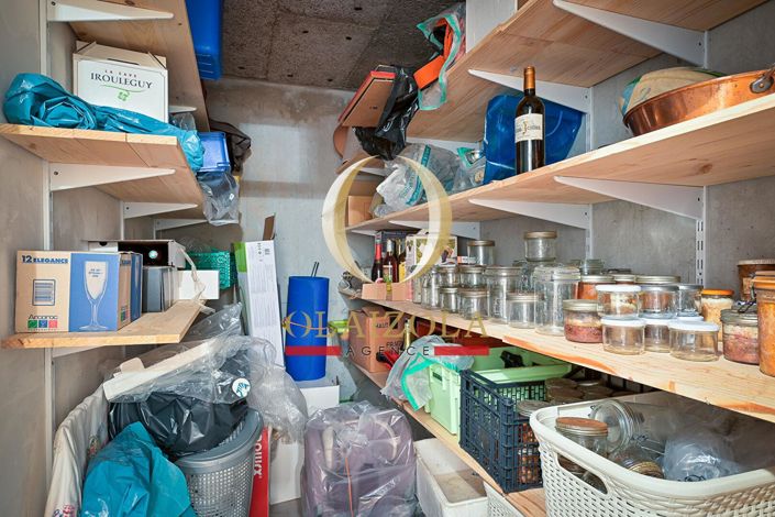 Image No.17-3 Bed Apartment for sale