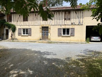 1 - Trie-sur-Baïse, House