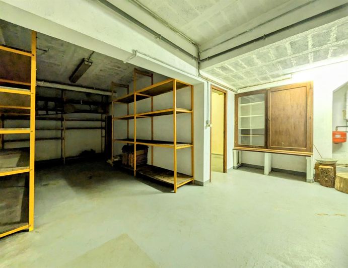 Image No.18-3 Bed House for sale