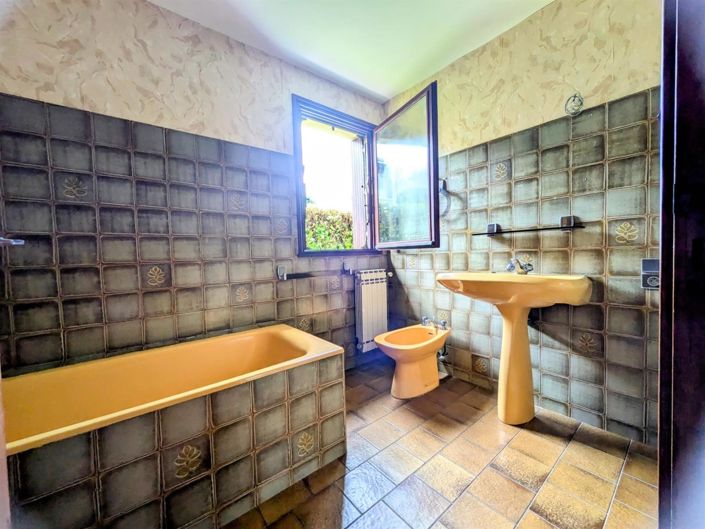 Image No.9-3 Bed House for sale