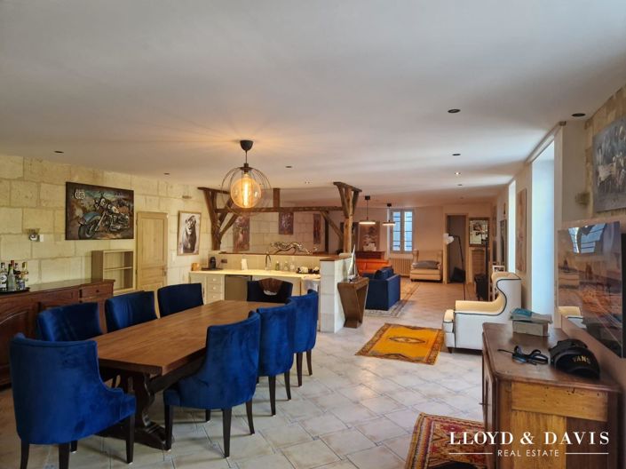 Image No.6-4 Bed House for sale