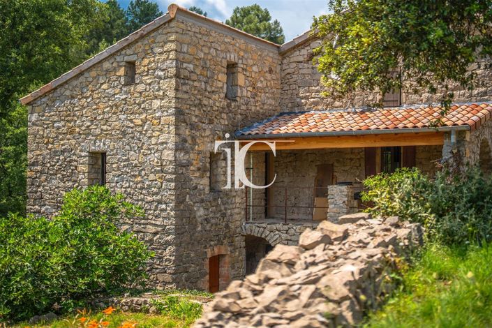 Image No.13-10 Bed House for sale