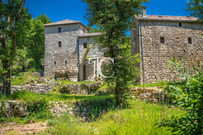 Image No.20-10 Bed House for sale