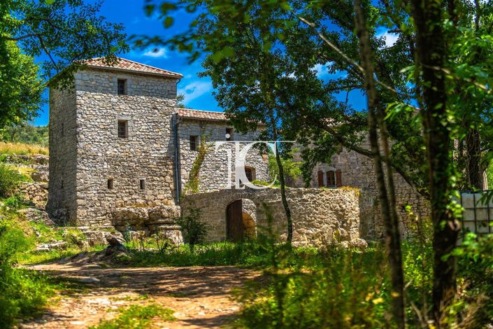 Image No.24-10 Bed House for sale