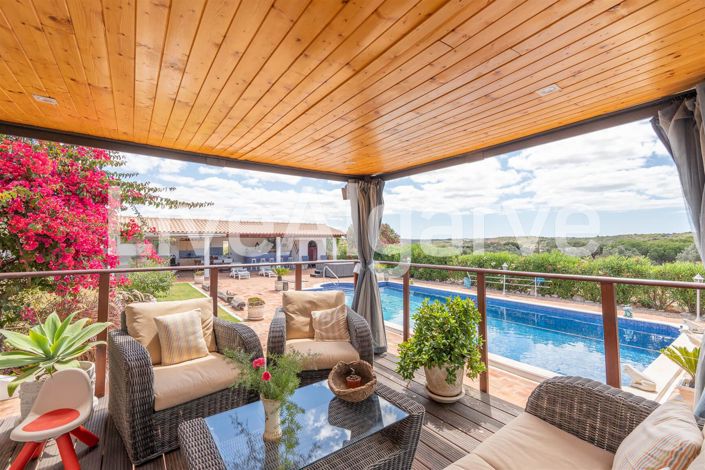 Image No.6-4 Bed House for sale