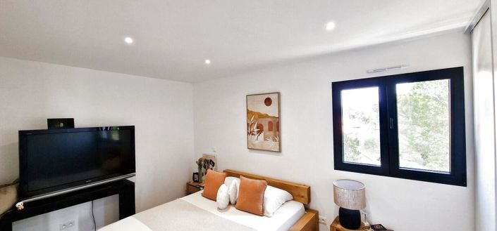 Image No.9-2 Bed Apartment for sale