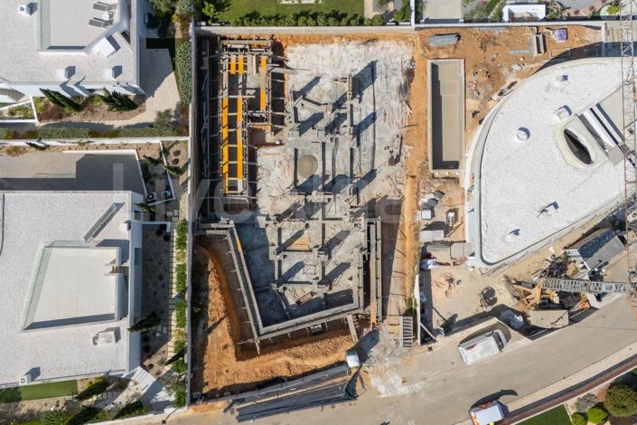 Image No.11-3 Bed House for sale