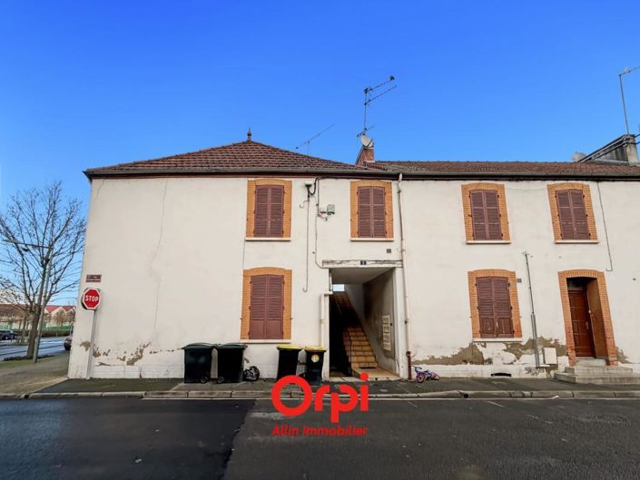 Image No.2-Propriété à vendre à Montluçon