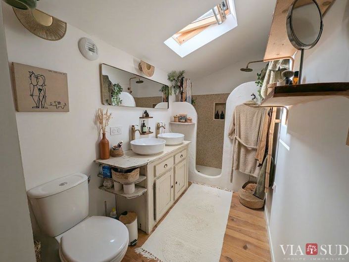 Image No.11-3 Bed House for sale