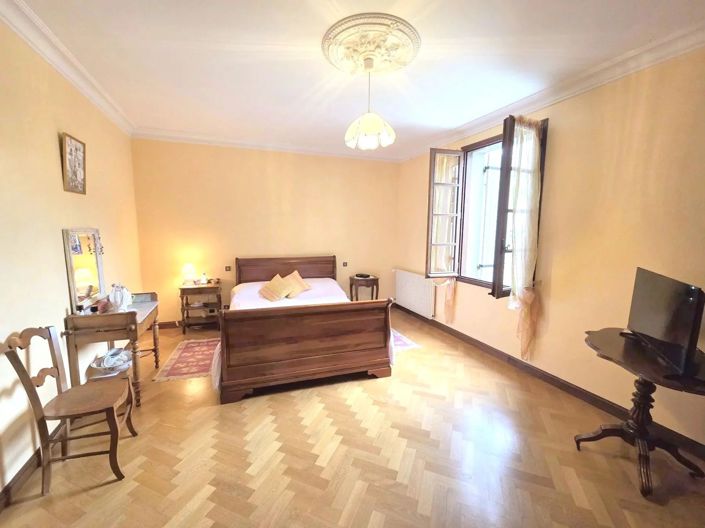 Image No.12-3 Bed House for sale