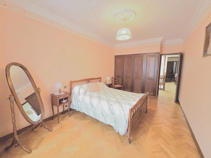 Image No.14-3 Bed House for sale