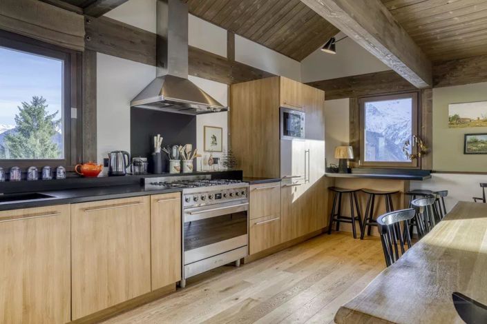 Image No.4-6 Bed House for sale