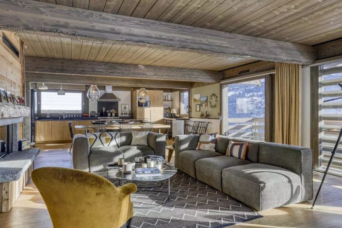 Image No.6-6 Bed House for sale