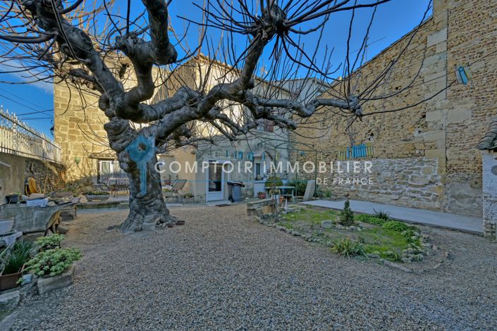 Image No.2-4 Bed House for sale