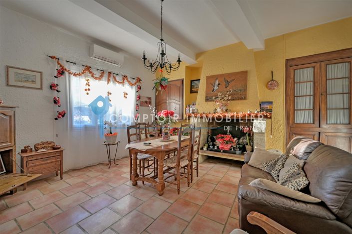 Image No.4-4 Bed House for sale