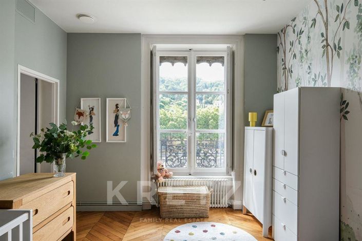 Image No.11-3 Bed Apartment for sale