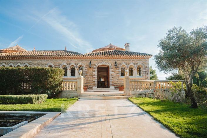 Image No.4-13 Bed Property for sale