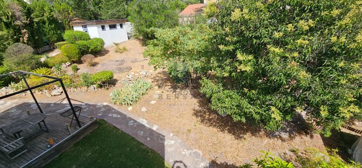 Image No.10-3 Bed House for sale