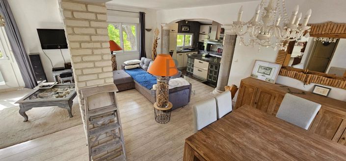 Image No.9-3 Bed House for sale