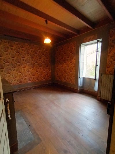 Image No.8-4 Bed House for sale