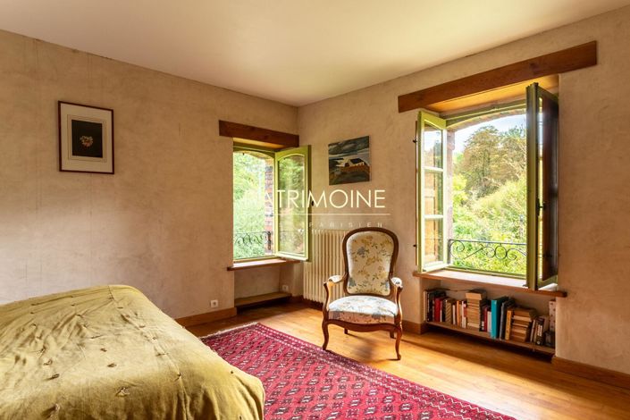 Image No.7-5 Bed Property for sale