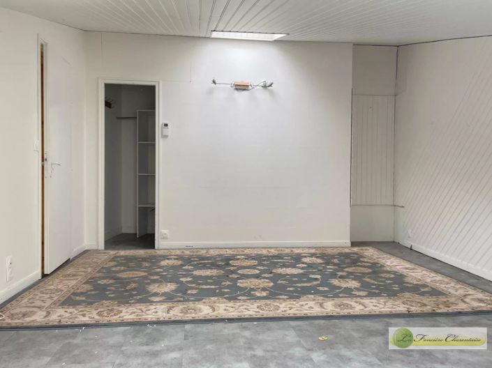 Image No.9-2 Bed House for sale