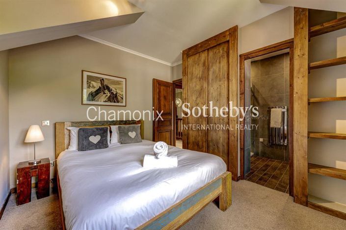 Image No.14-4 Bed House for sale