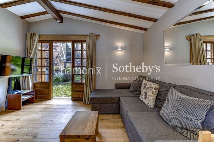 Image No.19-4 Bed House for sale