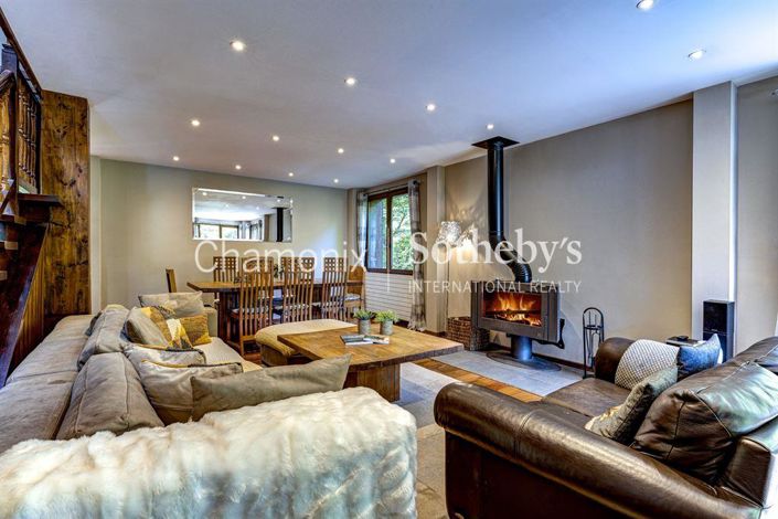 Image No.6-4 Bed House for sale