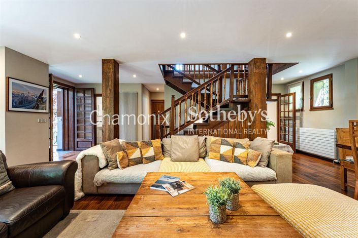 Image No.7-4 Bed House for sale