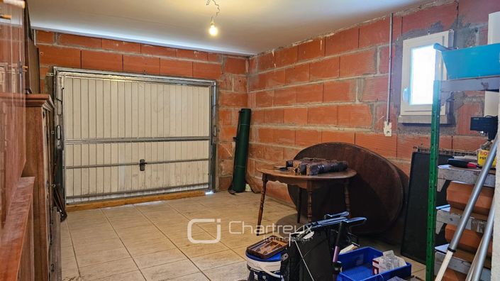 Image No.21-4 Bed House for sale