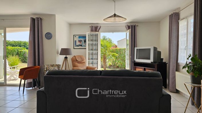 Image No.4-4 Bed House for sale