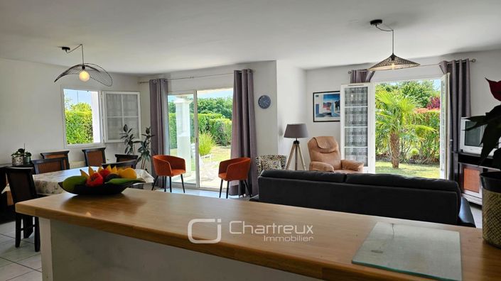 Image No.9-4 Bed House for sale