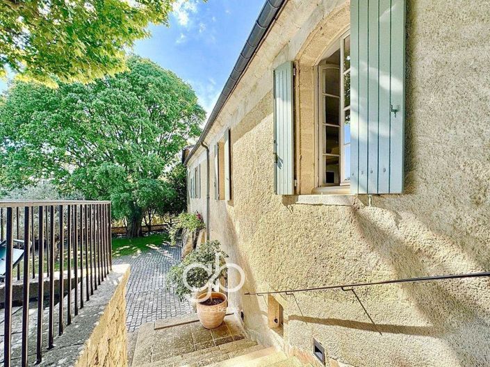 Image No.8-4 Bed House for sale