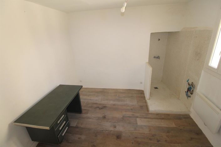 Image No.14-House for sale