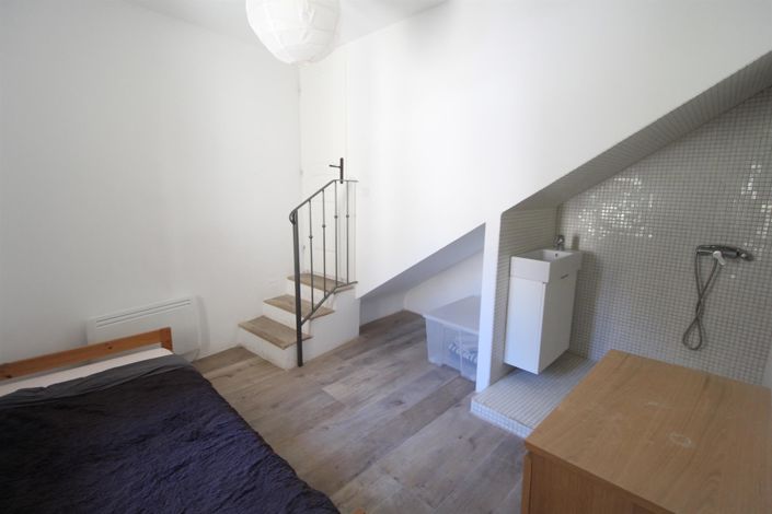 Image No.21-House for sale