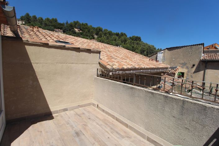 Image No.25-House for sale