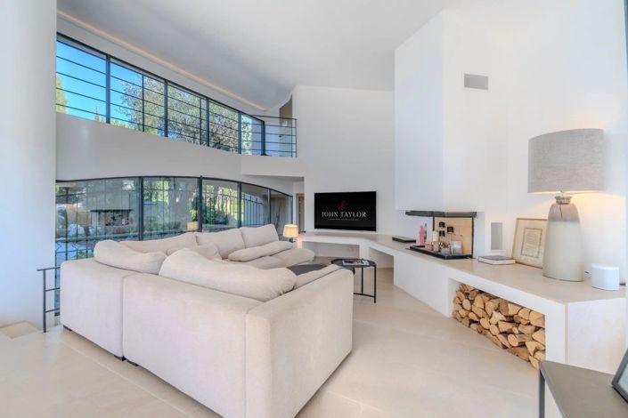 Image No.10-6 Bed House for sale